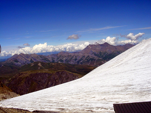 Global warming melts the glacier